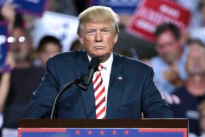 Read more about the article Donald Trump’s dementia fears are on the rise as a fresh doctor makes alarming assertions